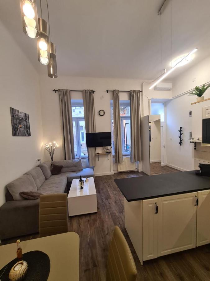 Akacfa Boutique Apartment Budapest Eksteriør billede